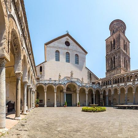 Апартаменты Pierrot E La Luna House Salerno Centro Экстерьер фото