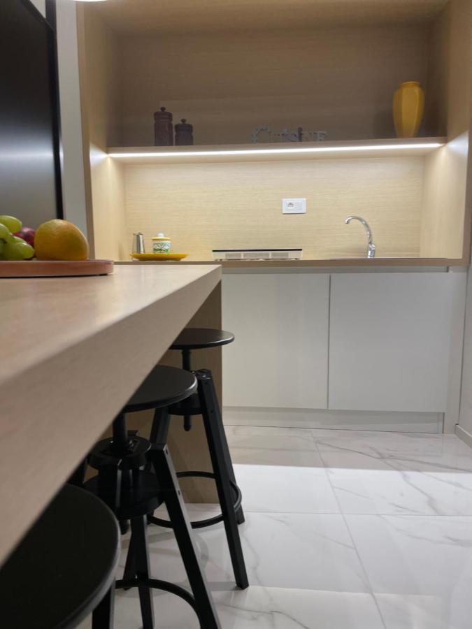 Pierrot E La Luna House Salerno Centro Экстерьер фото