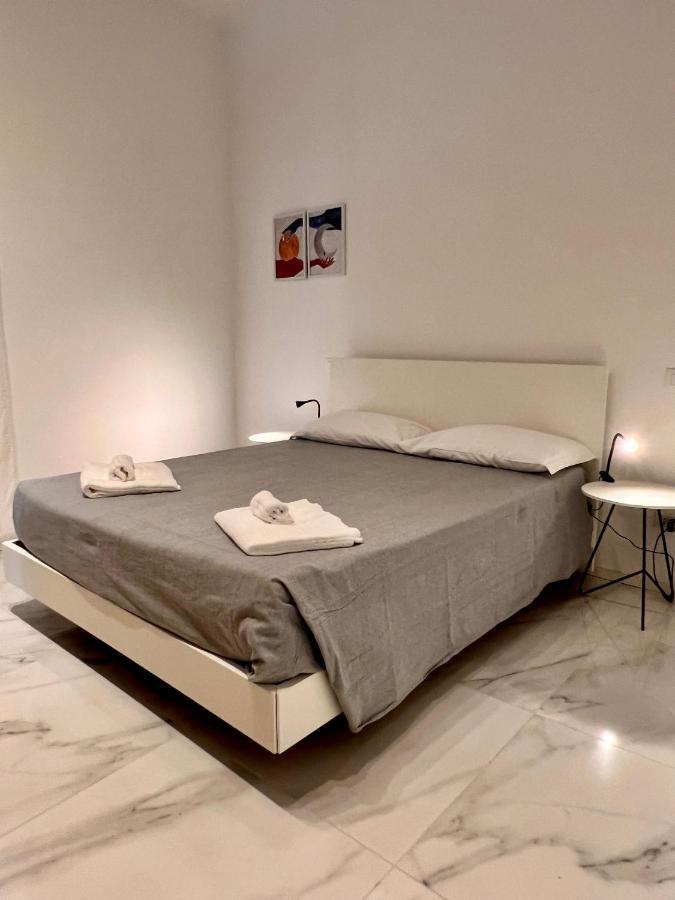 Pierrot E La Luna House Salerno Centro Экстерьер фото